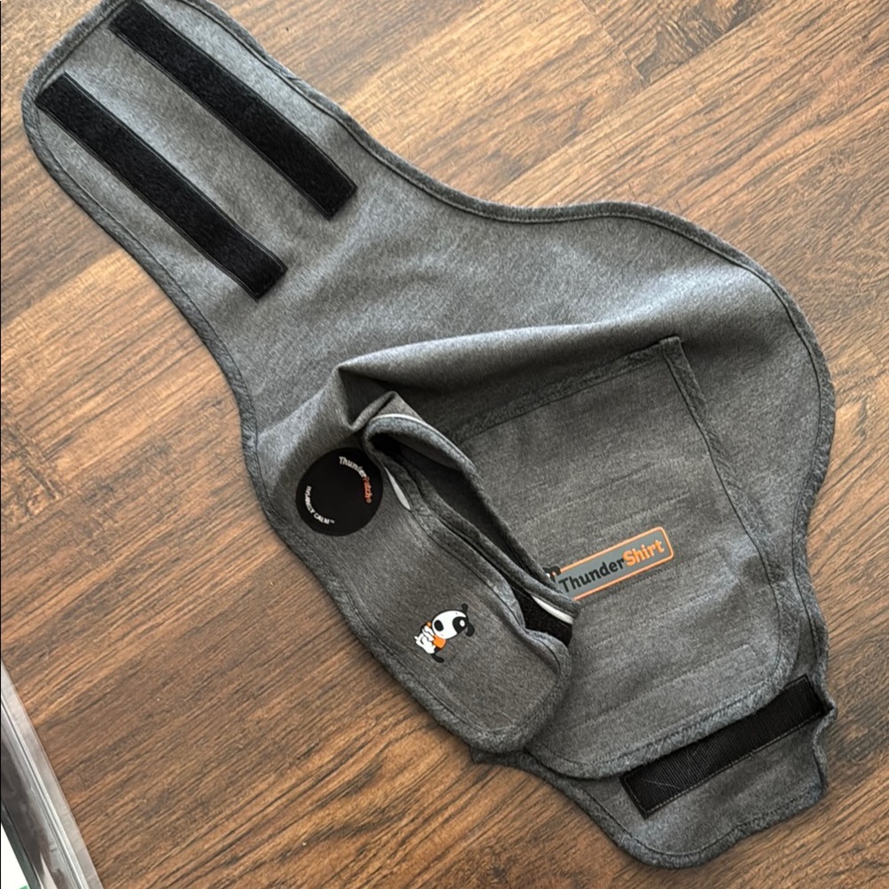 Thundershirt Gray Dog Anxiety Wrap Clothing